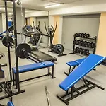 Hotel Na Vyvoji 4*